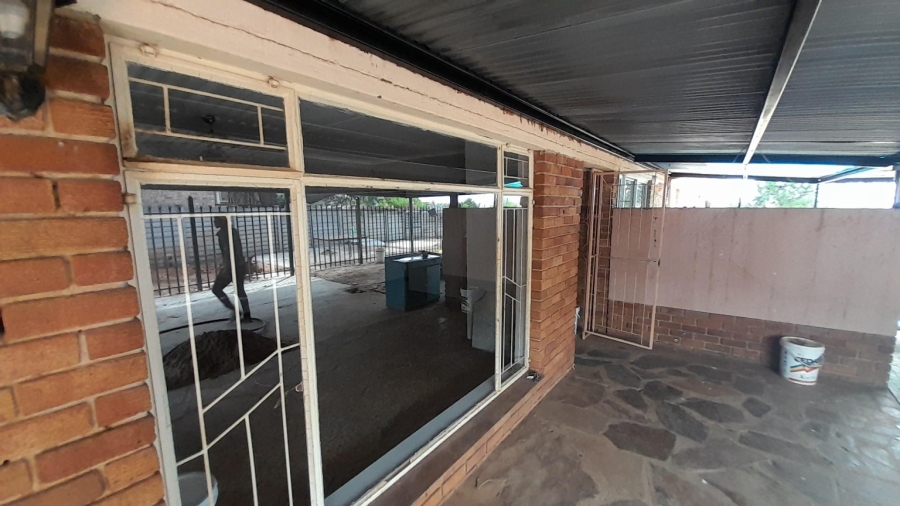 4 Bedroom Property for Sale in Universitas Free State
